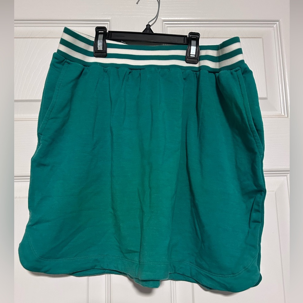 Summersalt The Softest French Terry Pull-On Skirt Green Medium